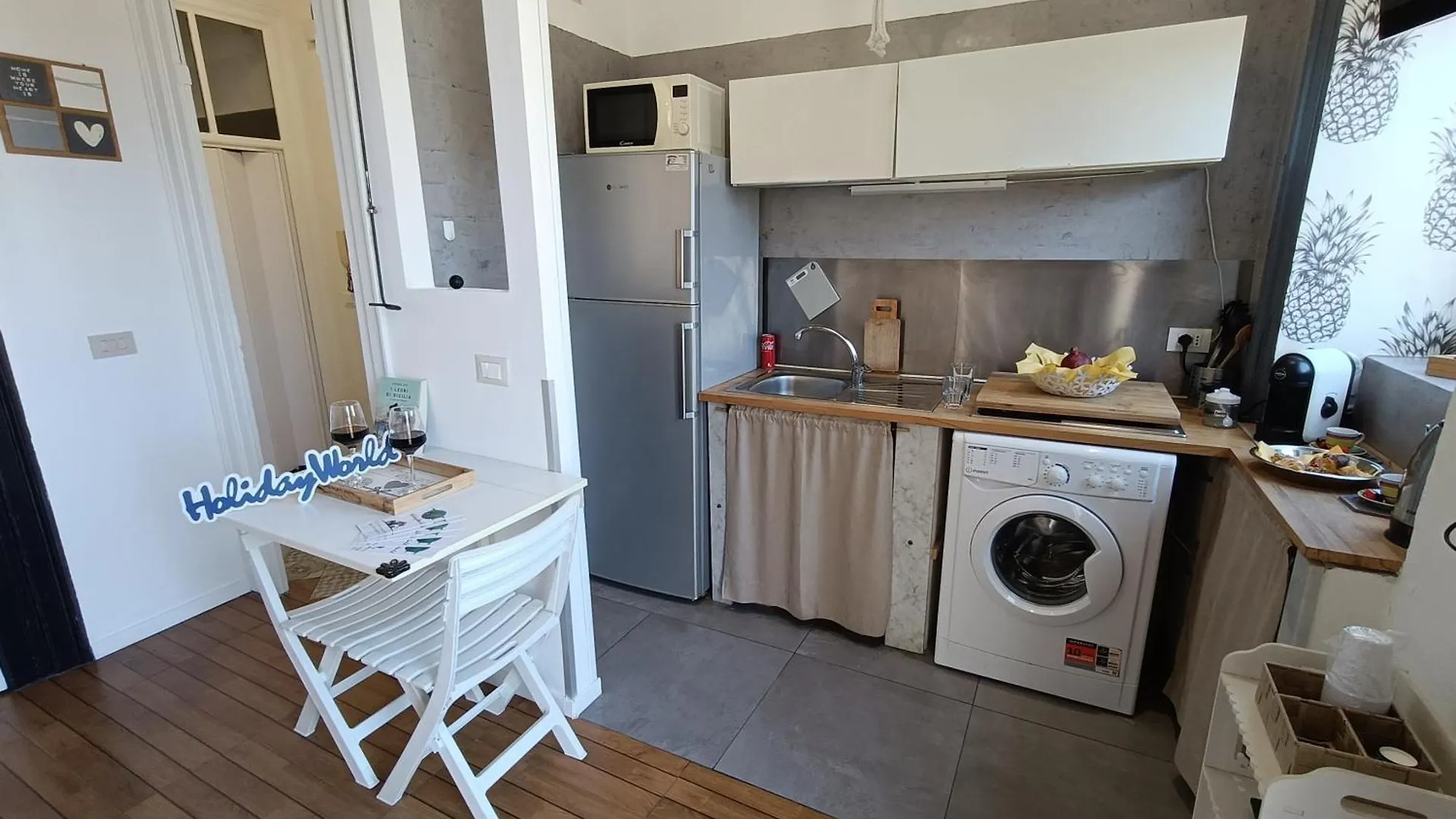 Aragonesi Vacanze By Holiday World Palermo Apartment