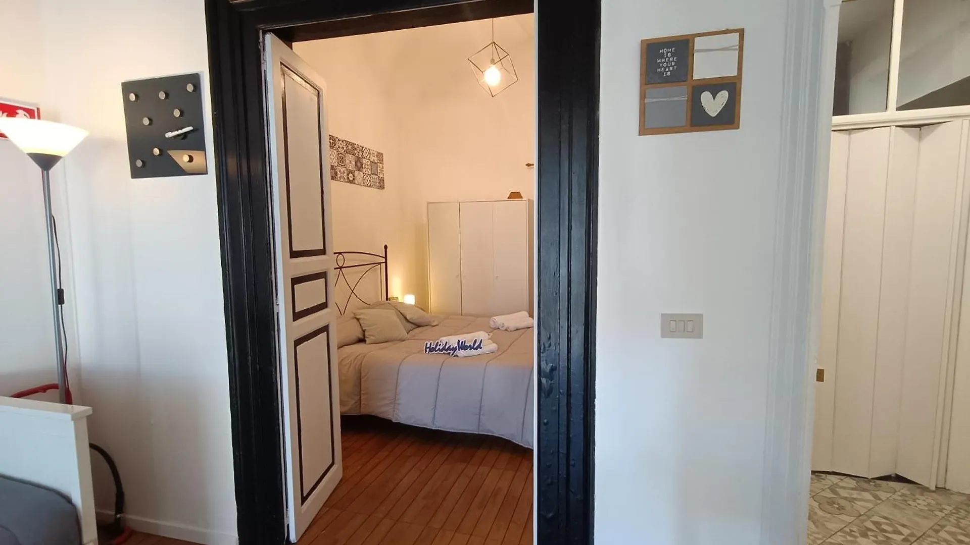 Apartment Aragonesi Vacanze By Holiday World Palermo Italy